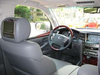 2008 Lexus LX570 Images