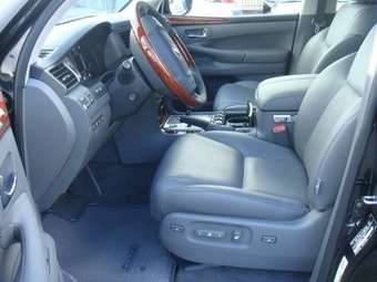 2008 Lexus LX570 Photos