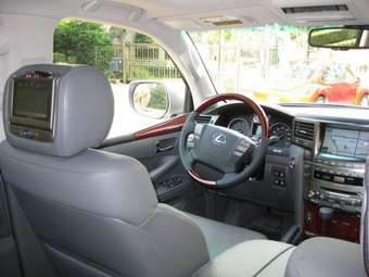 2008 Lexus LX570 Photos