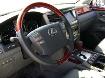 2008 Lexus LX570 Photos