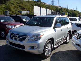 2008 Lexus LX570 Photos