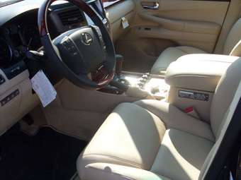 2008 Lexus LX570 Photos