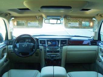 2008 Lexus LX570 Photos