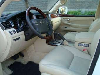 2008 Lexus LX570 Pictures