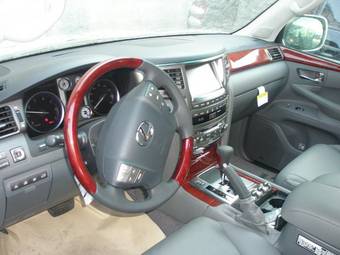 2008 Lexus LX570 Pictures