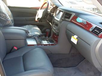 2008 Lexus LX570 Pics