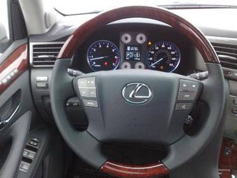 2008 Lexus LX570 Pictures