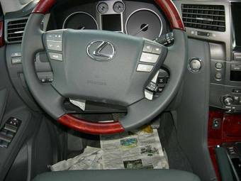 2008 Lexus LX570 Photos