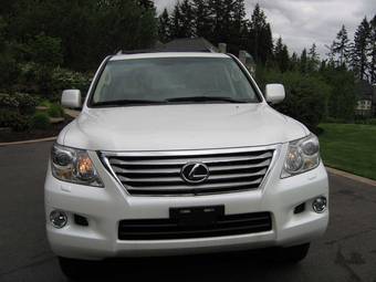 2008 Lexus LX570 Photos