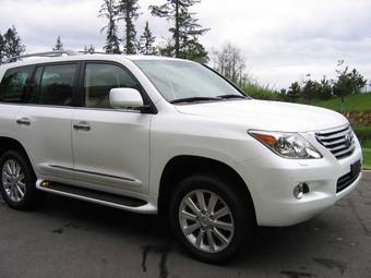 2008 Lexus LX570 Images