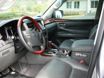 2008 Lexus LX570 Photos