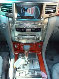 2008 Lexus LX570 Pics