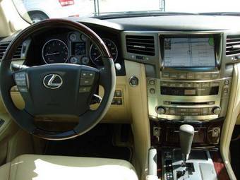 2008 Lexus LX570 Pics