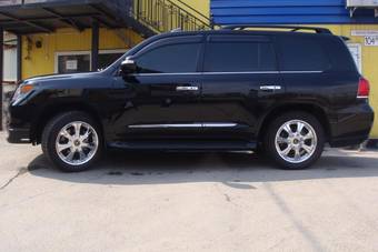 2008 Lexus LX570 Photos