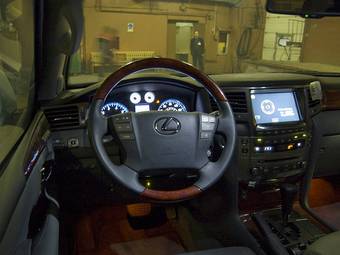 2008 Lexus LX570 Photos