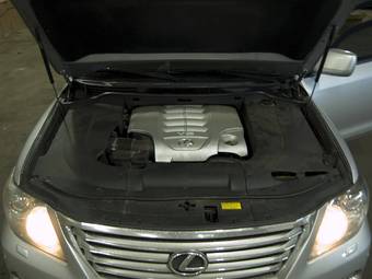 2008 Lexus LX570 Images