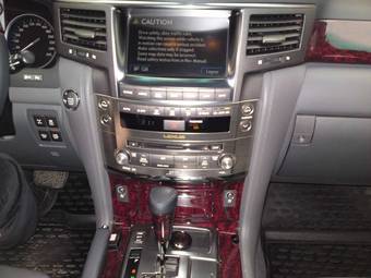 2008 Lexus LX570 Photos