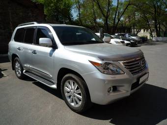 2008 Lexus LX570 Photos