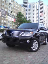 2008 Lexus LX570 Pics