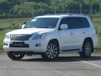 2008 Lexus LX570 Photos