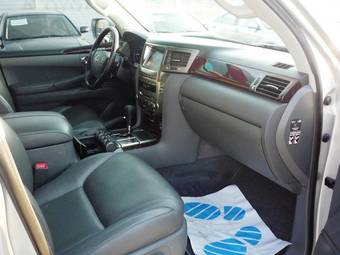 2008 Lexus LX570 Photos