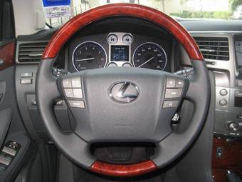 2009 Lexus LX570 Wallpapers