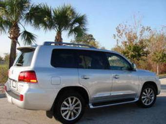 2009 Lexus LX570 Photos