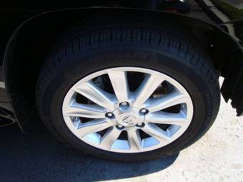 2009 Lexus LX570 Photos