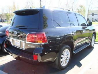 2009 Lexus LX570 Photos