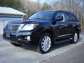 2009 Lexus LX570 Pics