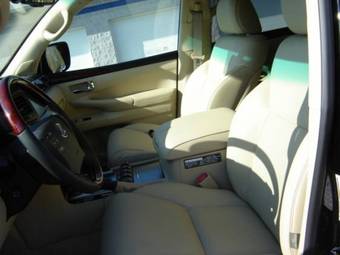 2009 Lexus LX570 Photos