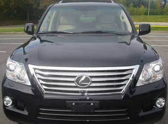 2009 Lexus LX570 Photos