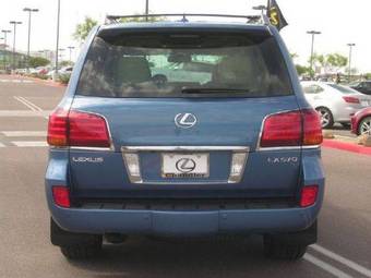 2009 Lexus LX570 Photos