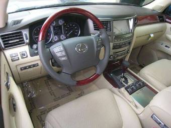 2009 Lexus LX570 Pictures