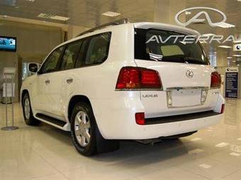 2009 Lexus LX570 Photos