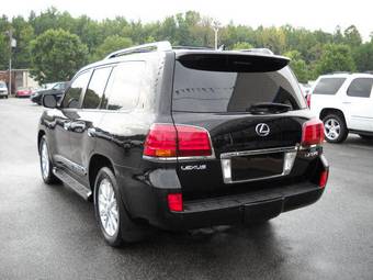 2009 Lexus LX570 Photos