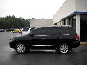 2009 Lexus LX570 Photos