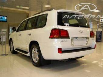 2009 Lexus LX570 Images