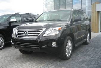 2009 Lexus LX570 Photos