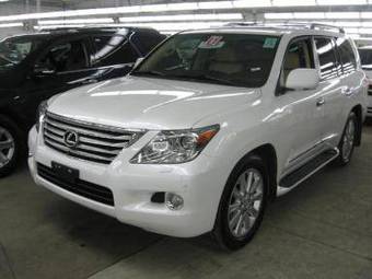 2009 Lexus LX570 Photos