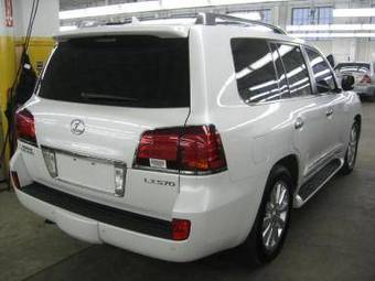 2009 Lexus LX570 Pictures