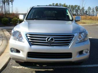 2009 Lexus LX570 Photos