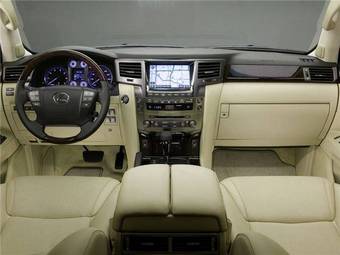 2010 Lexus LX570 Pictures
