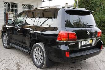 2010 Lexus LX570 Pictures