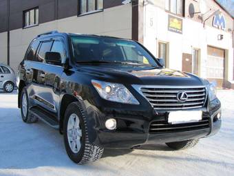 2010 Lexus LX570 Photos