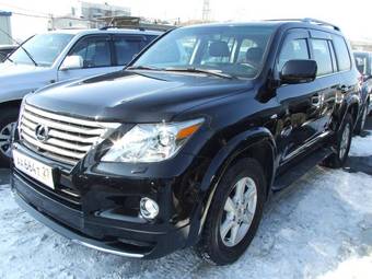 2010 Lexus LX570 Photos