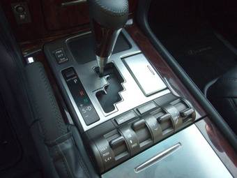 2010 Lexus LX570 Pictures