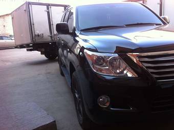 2010 Lexus LX570 Pictures