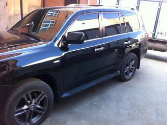 2010 Lexus LX570 Images