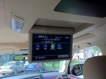 2010 Lexus LX570 Images